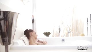 RealityLovers - Micaela Schaefer mit lesbischer Freundin