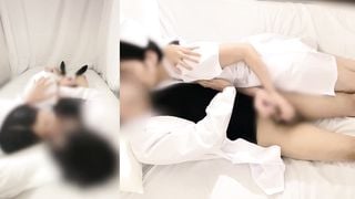 [Rookie nurse has sex with a doctor at night shift] "Use pussy!" I couldn't stand the pleasure next to the patient sleeping...