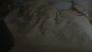 Asian teen has sex in her bed for her couple