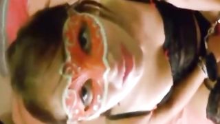 Petite pipe avec ejac faciale