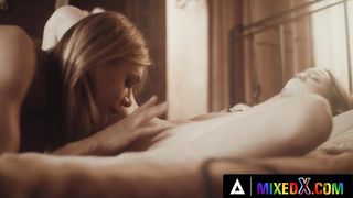 Hot MILF Dominates A Cutie To Eat Her Wet Pussy