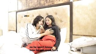 Horny Indian Girl Cheating her Boyfriend & Getting Fucked by Stranger Guy