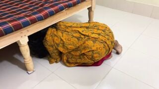 I hugged the maid in my house and started fucking