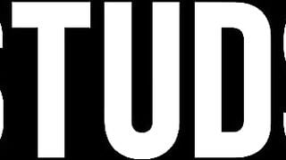 STUDS Slutty MILF shows off in ROBLOX photo shoot surprise