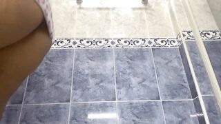 BIG ASS RECORDED BY AMATEUR CAMERA MAID'S ROOM