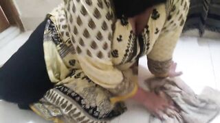 Huge Ass stepmom got stuck under My bed when she clean Then I fuck her comfortably Doggy style - give something behind