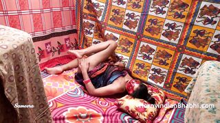 Desi Indian Aunty Simran Masturbating In Saree