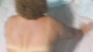 End of vacation with lots of squirts on married woman's big ass