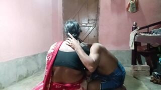 Friends wife come at home for Showing Pussy in night