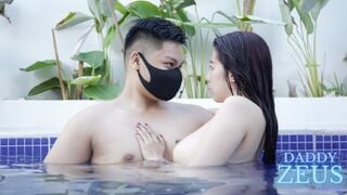DADDY Z - Hot Japanese Pinay Chick Kycee got her pussy fucked in the pool
