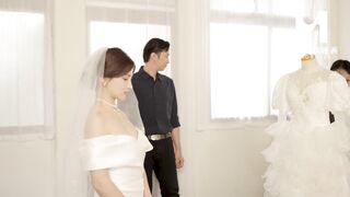 ModelMedia Asia - The promiscuous bride who had an affair while wearing her wedding dress 2