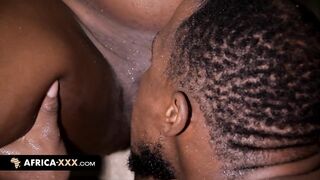 The gym coach has sex with one of his customers