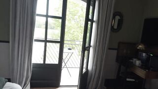 I fuck a customer at the hotel where I work