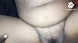 Pados ki bhabhi ko ghar par bulakar chudai ki bahut maja aaya