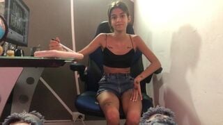 STEP-SISTER WANTS TO HELP HER STEP-BROTHER WITH HIS EROTIC PROBLEMS - TUflacasex