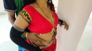 Tharki aunty lifted her saree and legs and smacked, aunty said and fuck hard