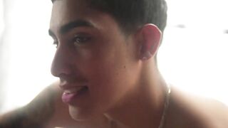 I help my stepsister have her first time with a HUGE cock - Tomy & Sofia -Niputanisantaclub