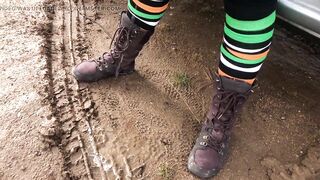 Outside Fucking Is the Best When You Pee First