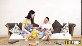 SISPORN. Devious guy manages to lure adorable stepsister into affair 2