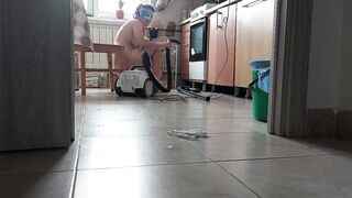Hot wife big ass Hairy pussy vacuum kitchen ????