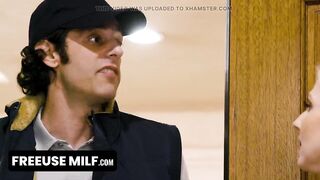 Freeuse Delivery Service Trailer