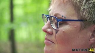 MATURE4K. Kinky mature giantess Diana loves pet play in stockings with 2 strangers in public