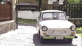 Public Fuck Outdoors in the Garden