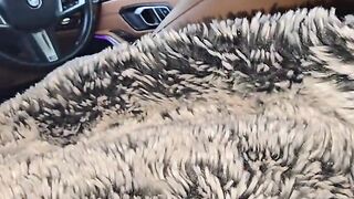 Step mom pulled out blanket and handjob step son in the car while husband put petrol