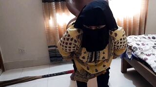 Depali Aunty Fucked by Stepson When She Was cleaning his room!