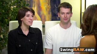 Cuties throwing in a foursome to taste dick