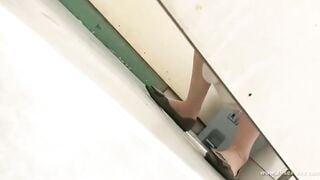 Chinese Girls Go To Toilet.323