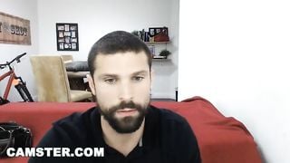 CAMSTER - Mia Khalifa%27s Webcam Turns On Before She%27s Ready