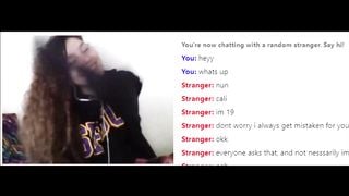 Omegle Girl almost gets Caught Showing off her Tits and Ass (w/ Sound)