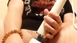 BBW Cumming with Vibrator
