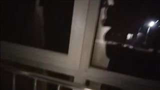 下班回家后在阳台和物业美女做爱2次