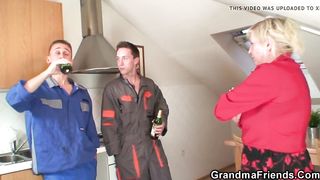 She takes two cocks into her old pussy and throat