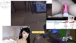 Play Overwatch while Masturbate