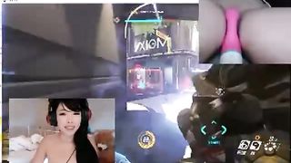 Play Overwatch while Masturbate