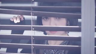 MV/K-POP x Miniskirt