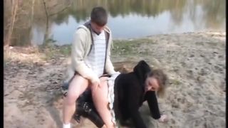 Skinny Guy Trying To Fuck Busty Young BBW Outdoor