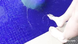 All Natural Lesbians Making Very Erotic Love - Ersties