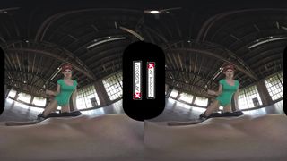 VR Porn Street Fighter Sex Fantasy With Cammy VRCosplayX.com