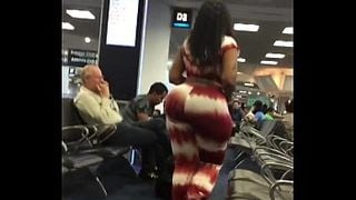 Big booty Breaking Necks