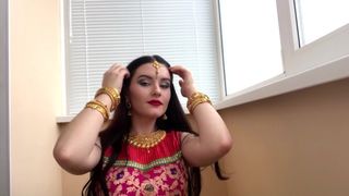 Indian Desi Bhabhi Alyssa Quinn gets Fuck & Swallows Thick Cum(Hindi Audio)