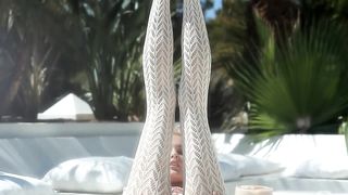 Hot Blonde Teen Babe Closeup Pee outside