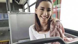 Thickumz - Sexy Vlogger Babe Flashes Big Booty in Public