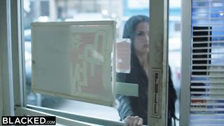 BLACKED this BBC Queen Finds Black Nerd with Huge Cock !