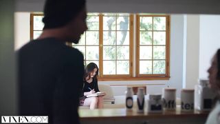 VIXEN Jade Nile gets help from her Roommate to Open her Boyfriends Eyes