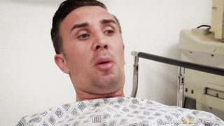 Brazzers - Layla London gives a sponge bath