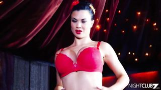 Jasmine Jae watching Tigerr Benson goes anal